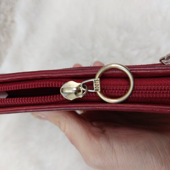 Root Red Genuine Leather Round Zip Long Wallet - Picture 6 of 10